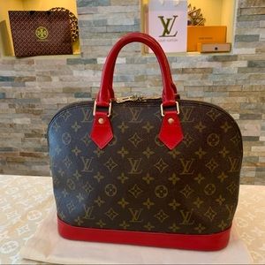 SOLD Louis Vuitton Alma❤️